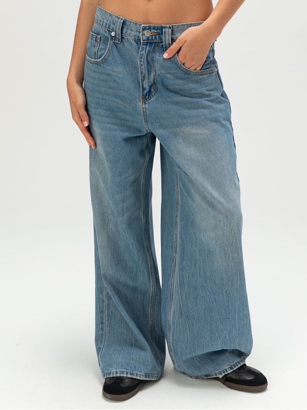 Tilly’s RSQ Low Rise Ultra Baggy Jeans